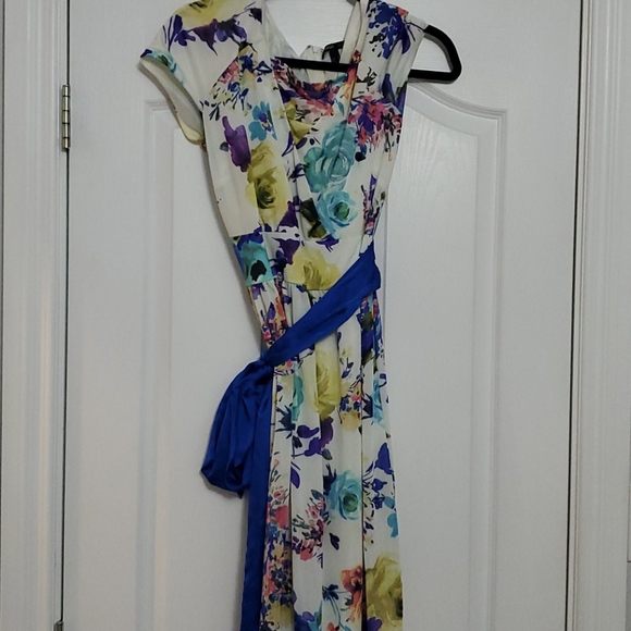 Mango Dress - Picture 4 of 4